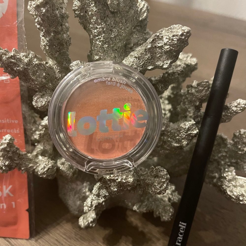 Beauty Bundle - Picture 5 of 7